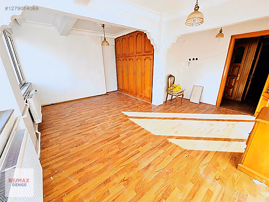 İKİ AİLENİN YAŞAMASINA UYGUN SATILIK DUBLEKS DAİRE - İSTANBUL BAYRAMPAŞA fotoğraf 3